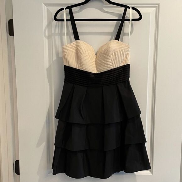 BCBGMAXAZRIA | NYE | Sweetheart Neckline | Formal Mini Cocktail Dress | Size 6 - Picture 7 of 7